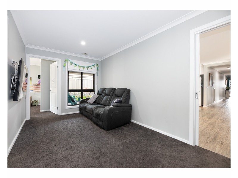 91 Riverboat Drive, Thurgoona NSW 2640