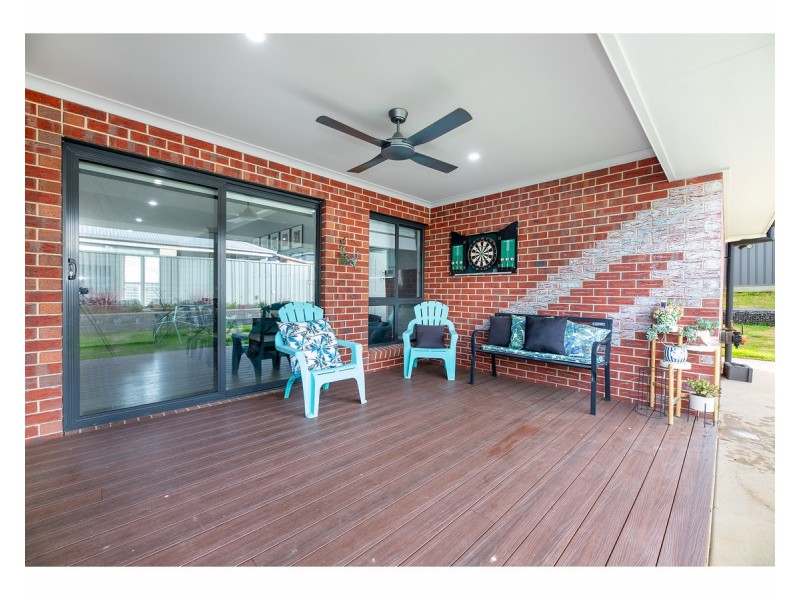 91 Riverboat Drive, Thurgoona NSW 2640