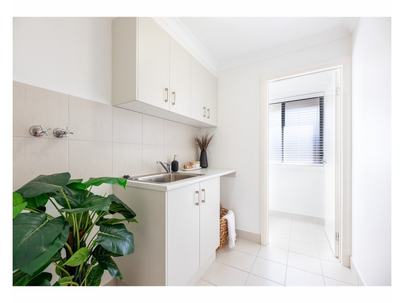 17 Tabletop Court, Thurgoona NSW 2640