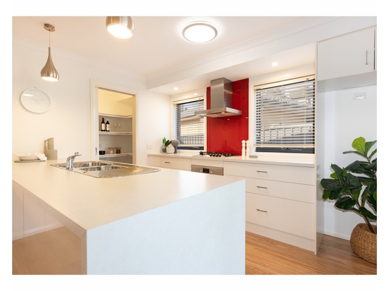 17 Tabletop Court, Thurgoona NSW 2640