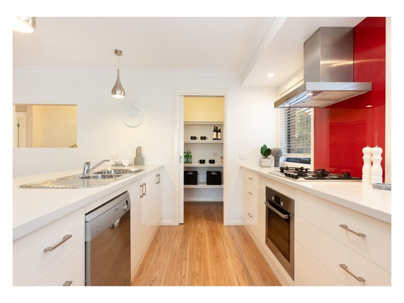 17 Tabletop Court, Thurgoona NSW 2640