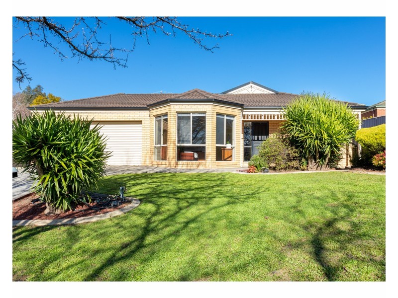 5 Ambrose Crescent, West Wodonga VIC 3690
