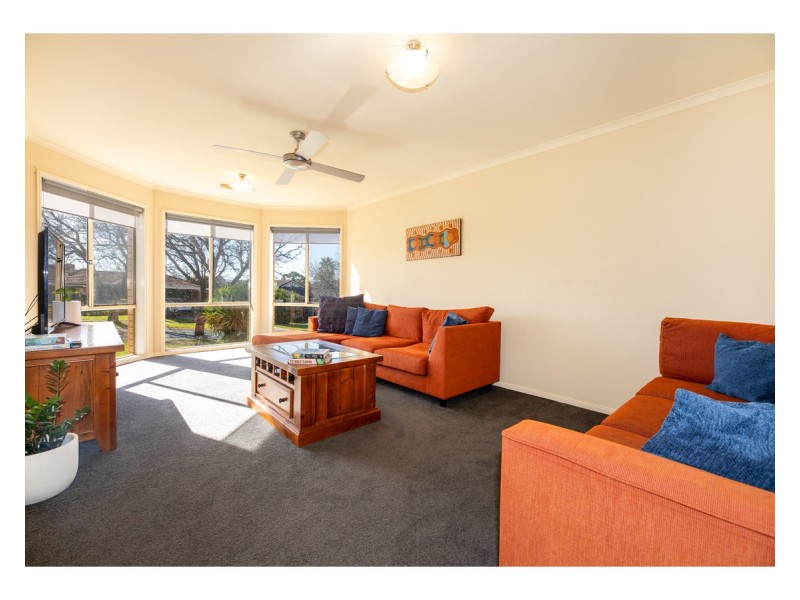 5 Ambrose Crescent, West Wodonga VIC 3690