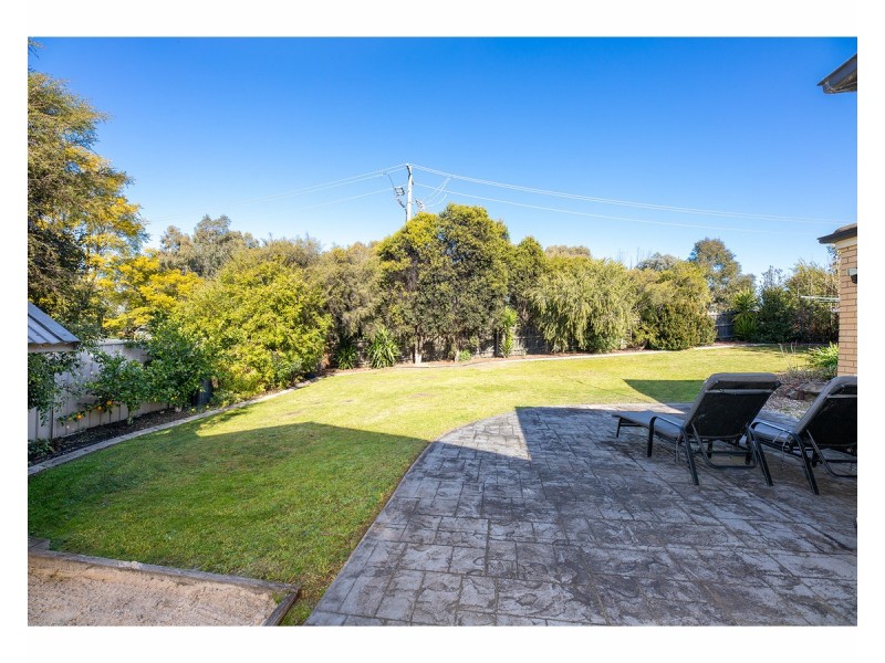 5 Ambrose Crescent, West Wodonga VIC 3690