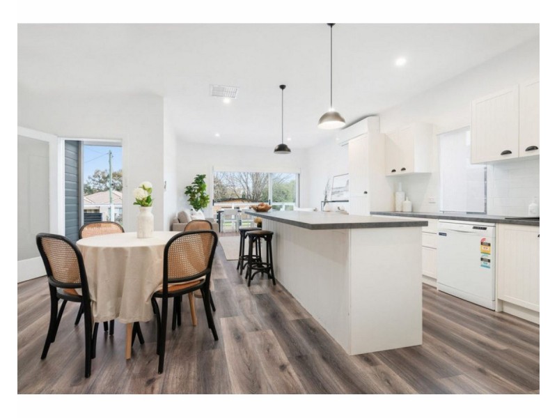 582 Poole Street, Albury NSW 2640