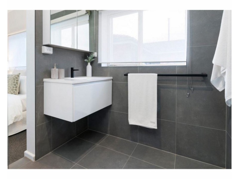 582 Poole Street, Albury NSW 2640