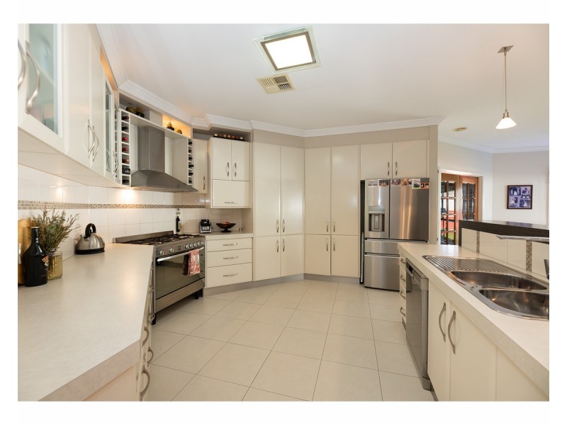 112 Newton Circuit, Thurgoona NSW 2640