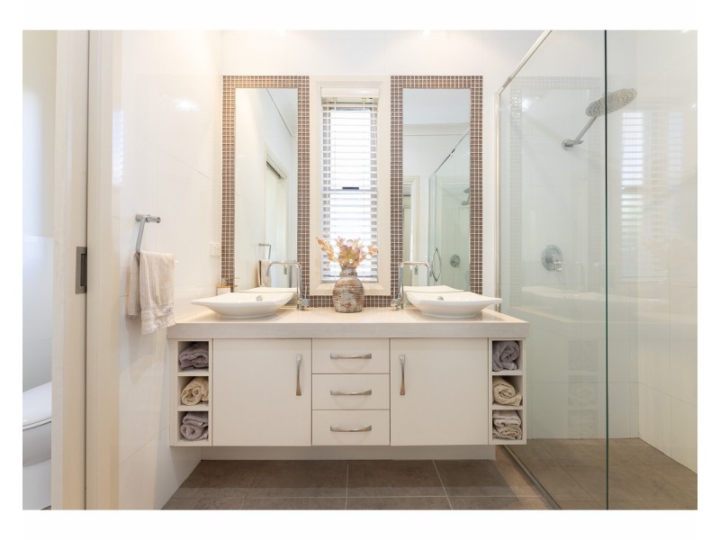 112 Newton Circuit, Thurgoona NSW 2640