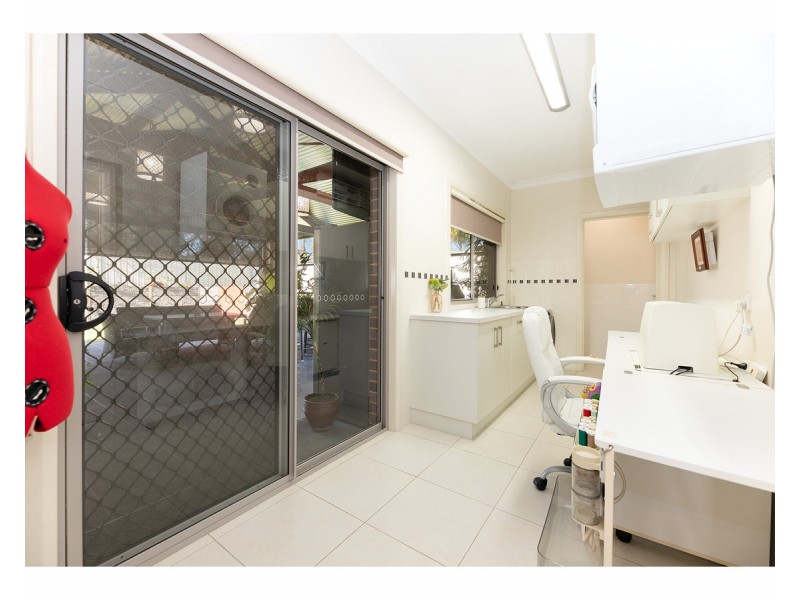 112 Newton Circuit, Thurgoona NSW 2640