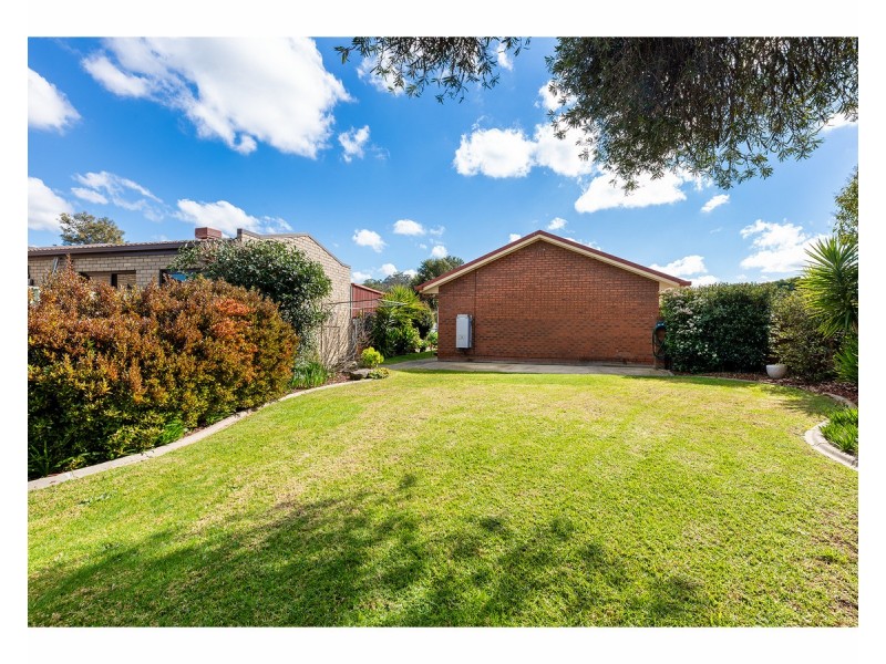 2/23 Wentworth Court, Lavington NSW 2641