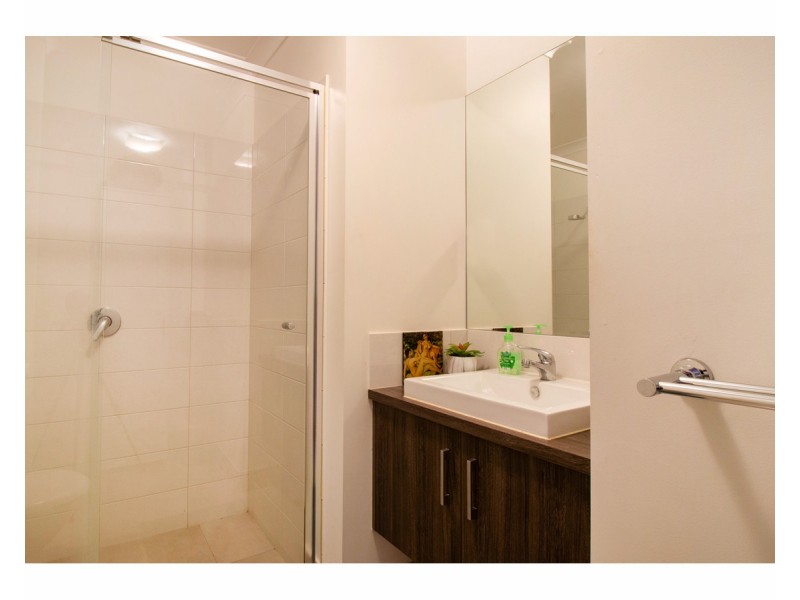 94 & 94a Riverboat Drive, Thurgoona NSW 2640