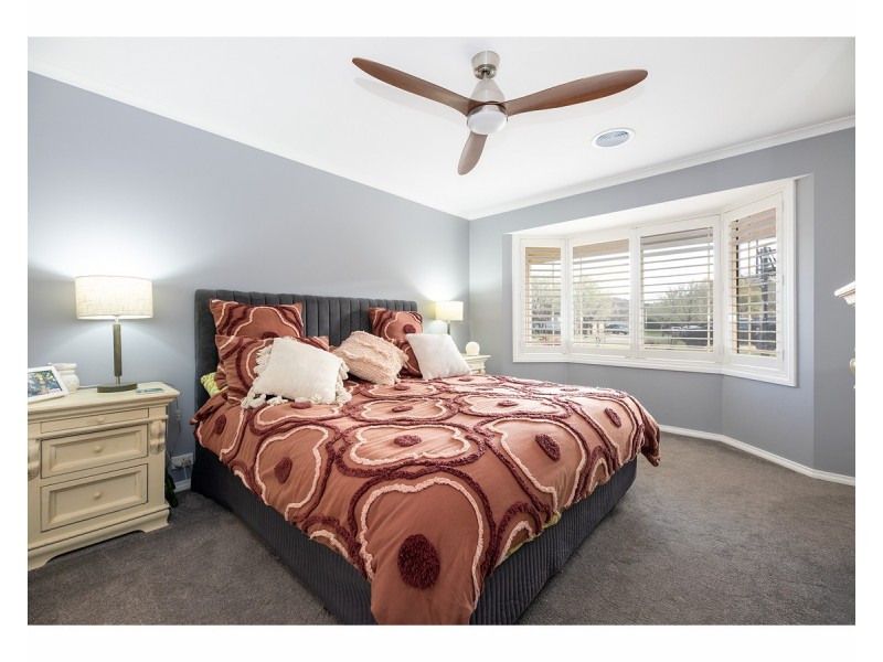 2 Down Court, West Wodonga VIC 3690
