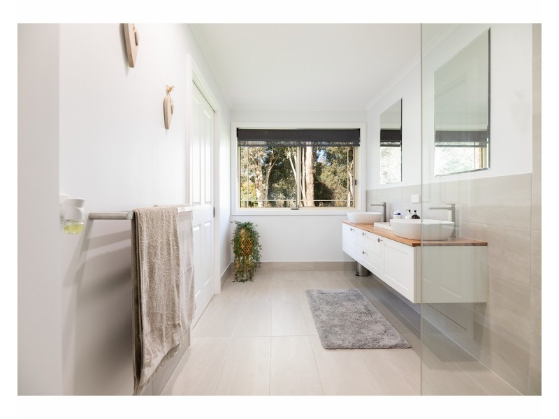 2 Down Court, West Wodonga VIC 3690