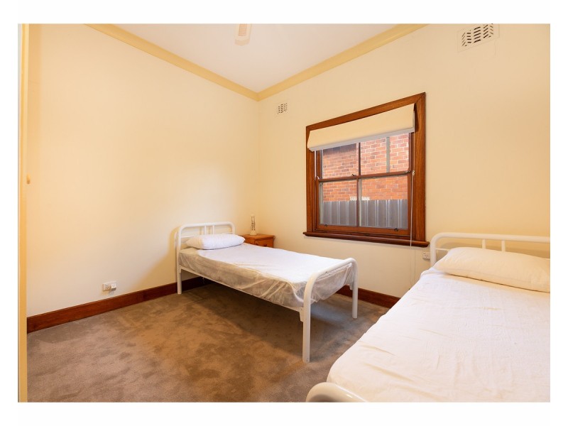 404 Tribune Street, Albury NSW 2640