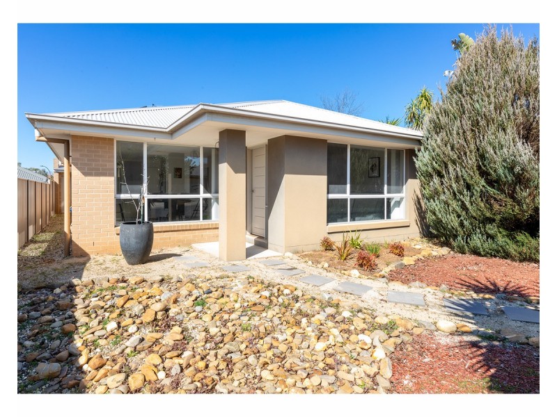17 Stringybark Court, Thurgoona NSW 2640