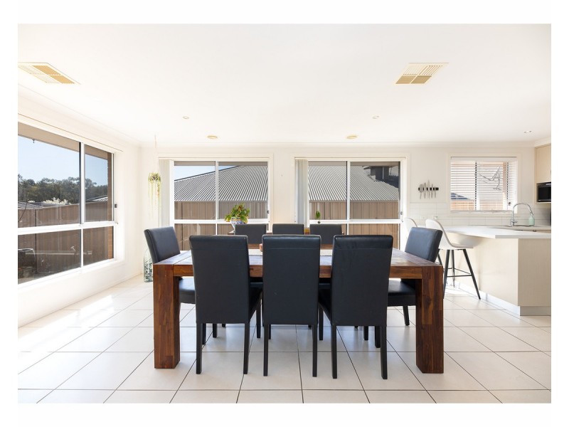 17 Stringybark Court, Thurgoona NSW 2640