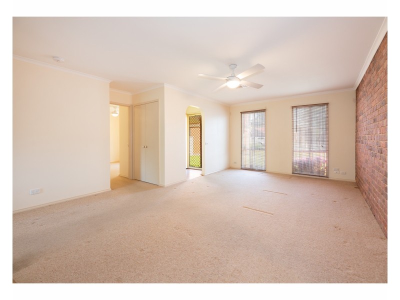 2/14 Graetz Court, Lavington NSW 2641