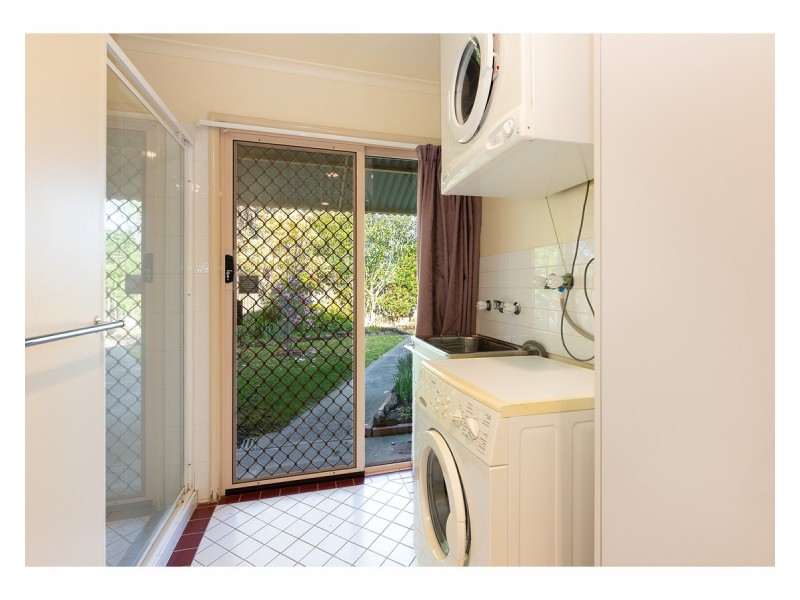 2/14 Graetz Court, Lavington NSW 2641