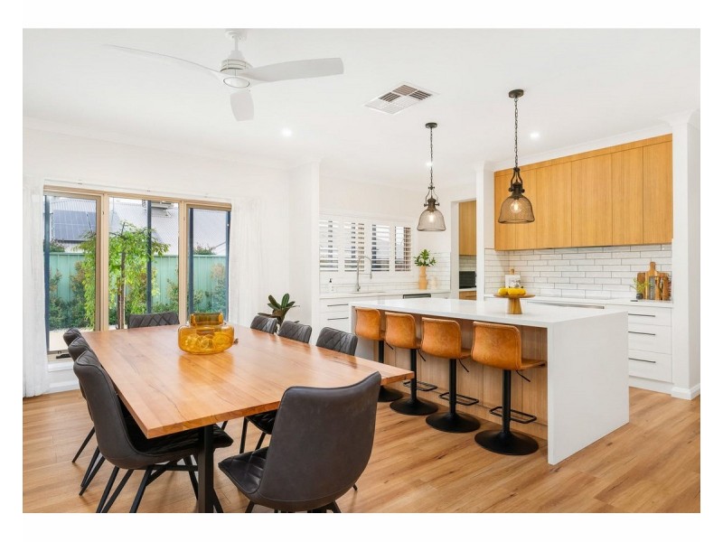 22 Macarthur Street, Lavington NSW 2641