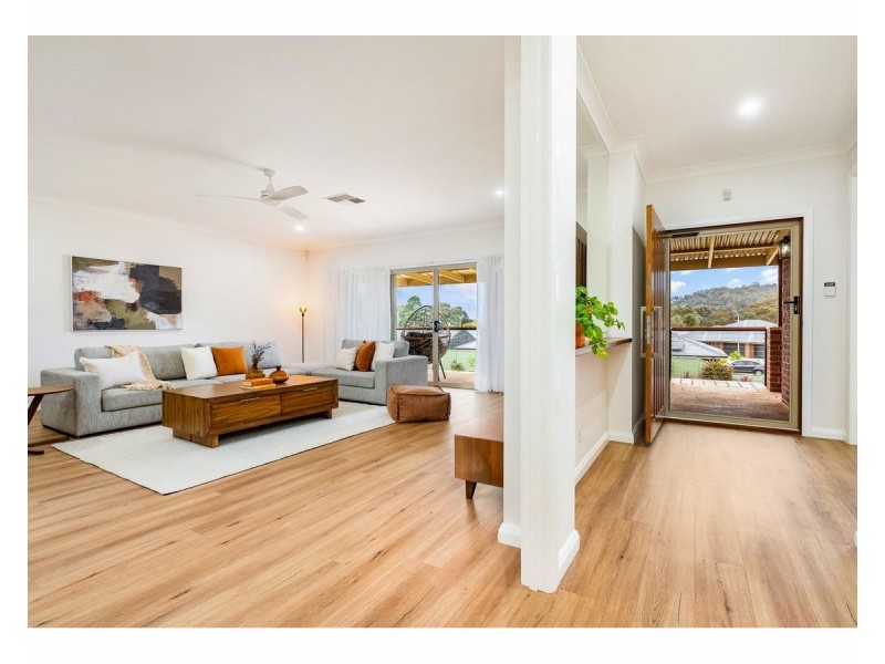 22 Macarthur Street, Lavington NSW 2641