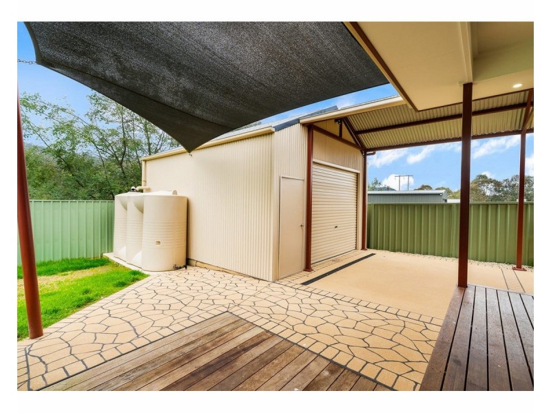 22 Macarthur Street, Lavington NSW 2641