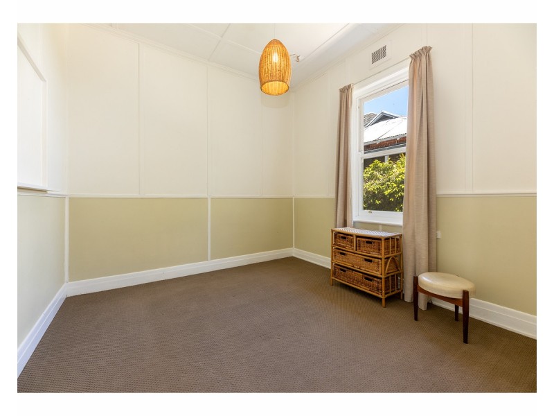 390 Olive Street, South Albury NSW 2640