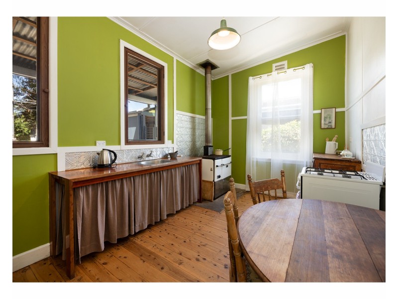 390 Olive Street, South Albury NSW 2640