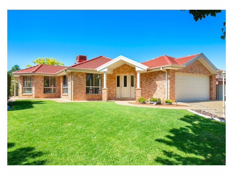 33 Winnell Court, Thurgoona NSW 2640