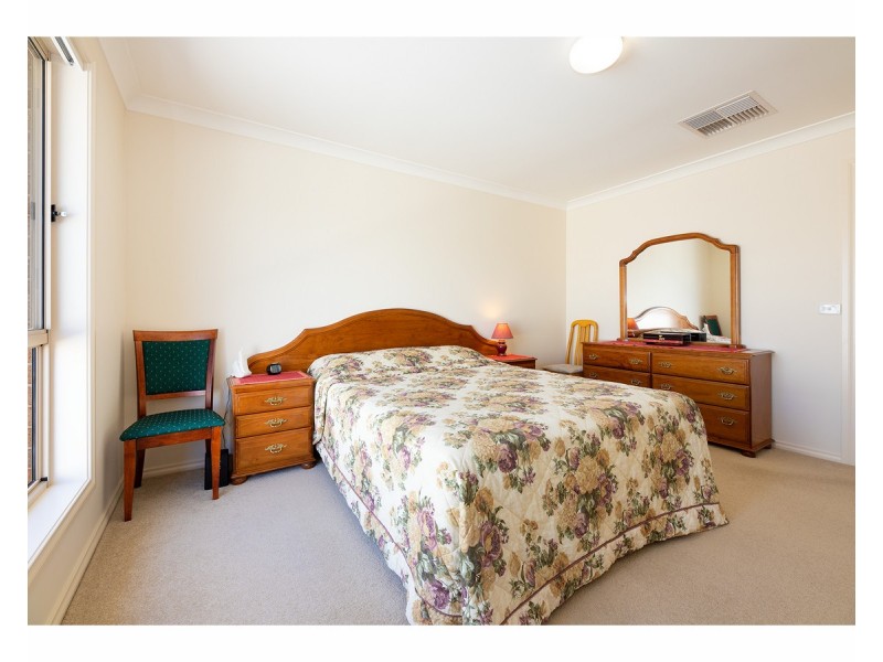 33 Winnell Court, Thurgoona NSW 2640