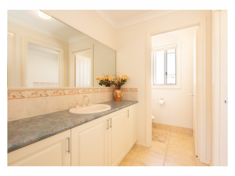 33 Winnell Court, Thurgoona NSW 2640