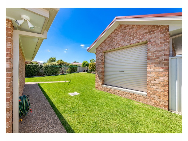 33 Winnell Court, Thurgoona NSW 2640