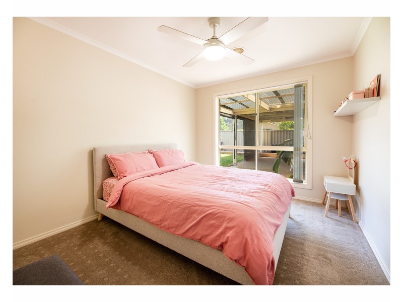 24 Fairbairn Street, Glenroy NSW 2640