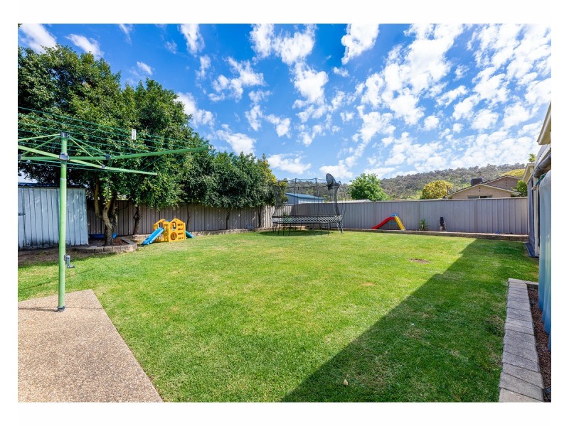 24 Fairbairn Street, Glenroy NSW 2640