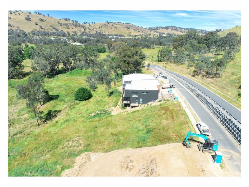 70 Clarendon Avenue, Wodonga VIC 3690