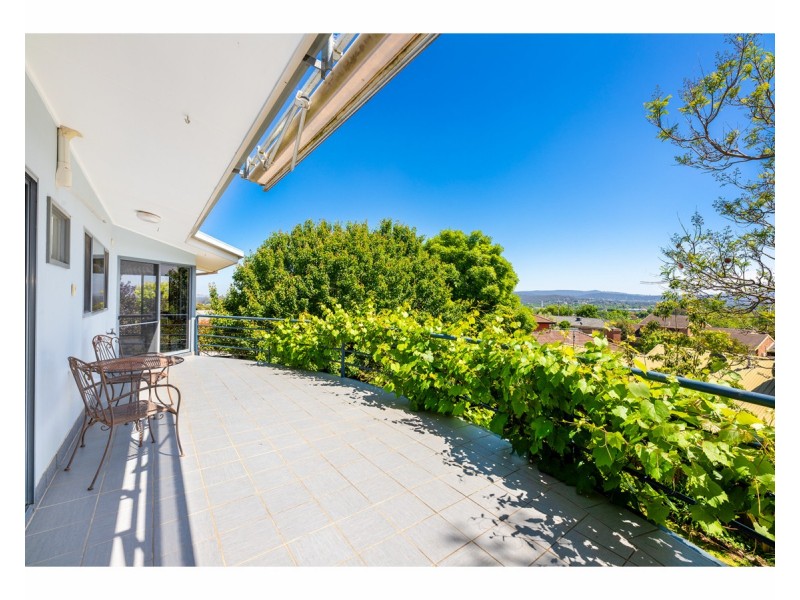 10 Hampton Court, East Albury NSW 2640