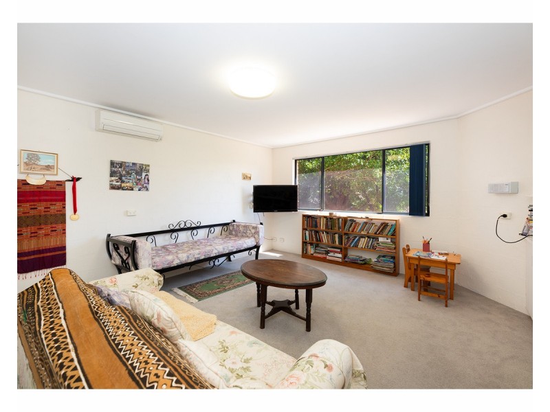 10 Hampton Court, East Albury NSW 2640