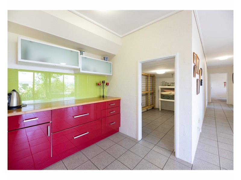 10 Hampton Court, East Albury NSW 2640