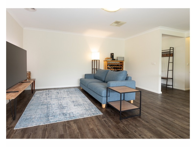 42 and 42a Strauss Street, Springdale Heights NSW 2641