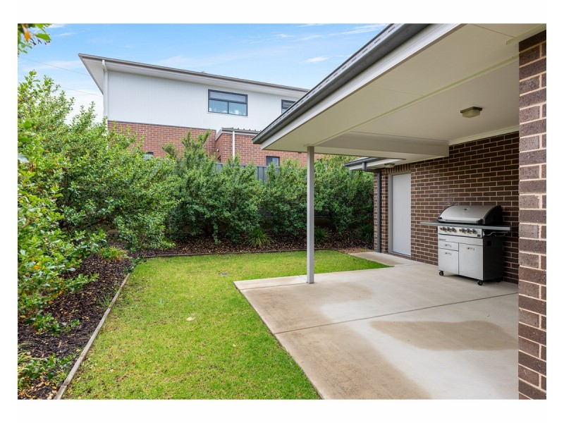 42 and 42a Strauss Street, Springdale Heights NSW 2641