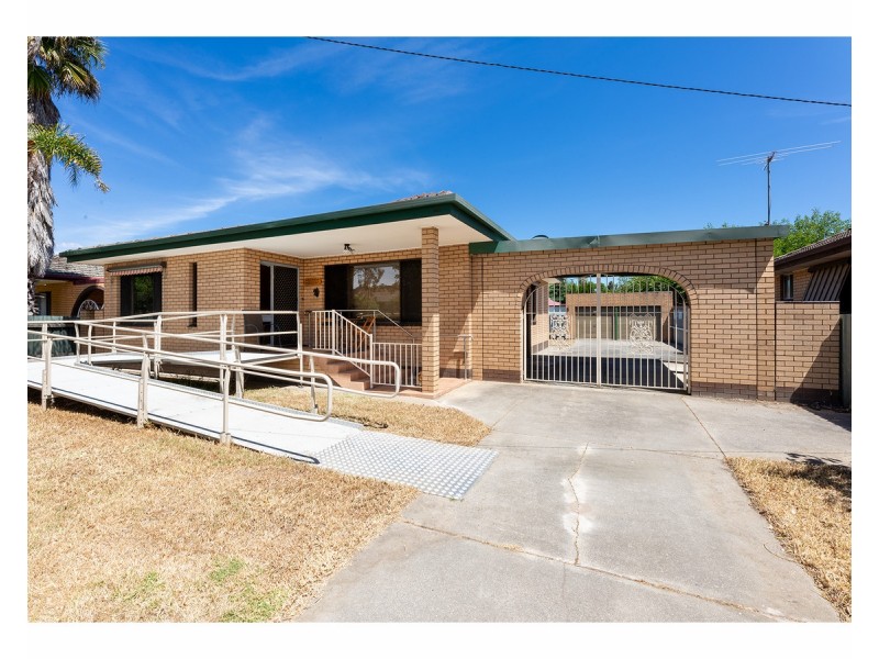 521 Kaitlers Road, Lavington NSW 2641
