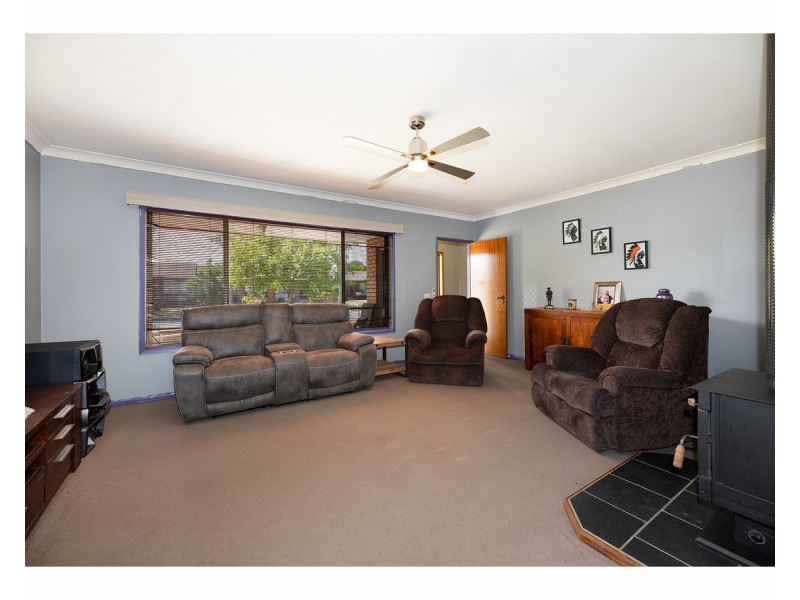 521 Kaitlers Road, Lavington NSW 2641