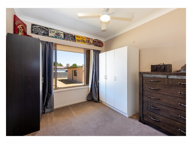 521 Kaitlers Road, Lavington NSW 2641