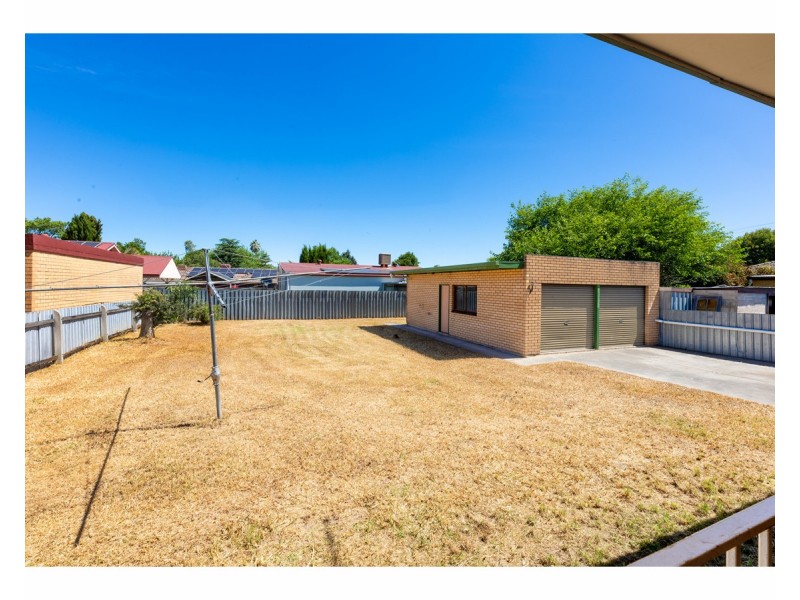 521 Kaitlers Road, Lavington NSW 2641