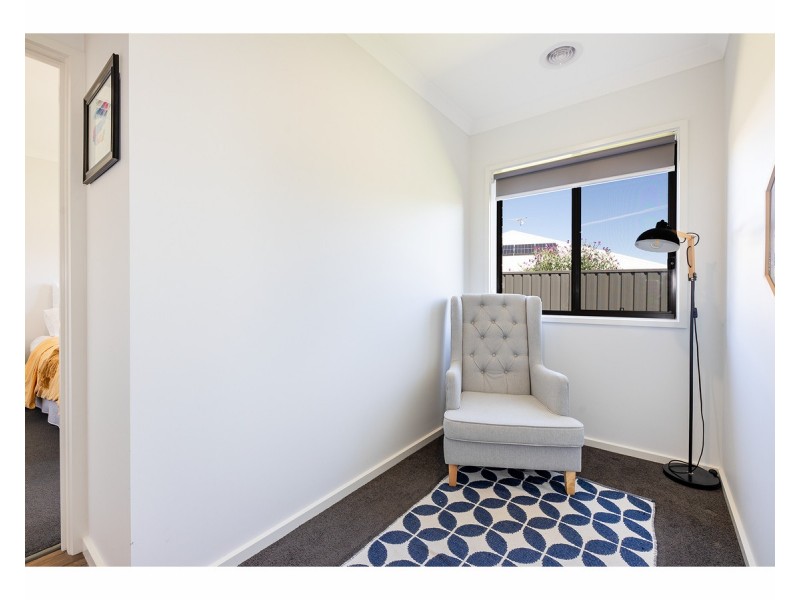 9 Lorikeet Close, Thurgoona NSW 2640
