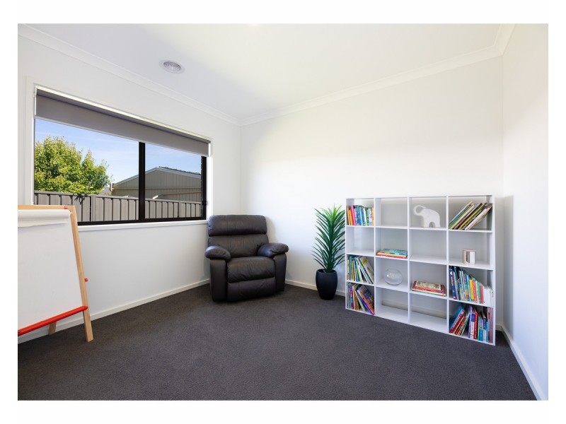 9 Lorikeet Close, Thurgoona NSW 2640