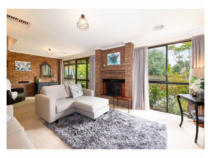 18 Cook Place, West Wodonga VIC 3690