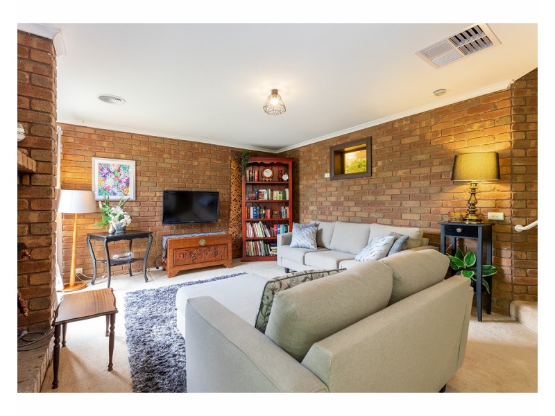 18 Cook Place, West Wodonga VIC 3690