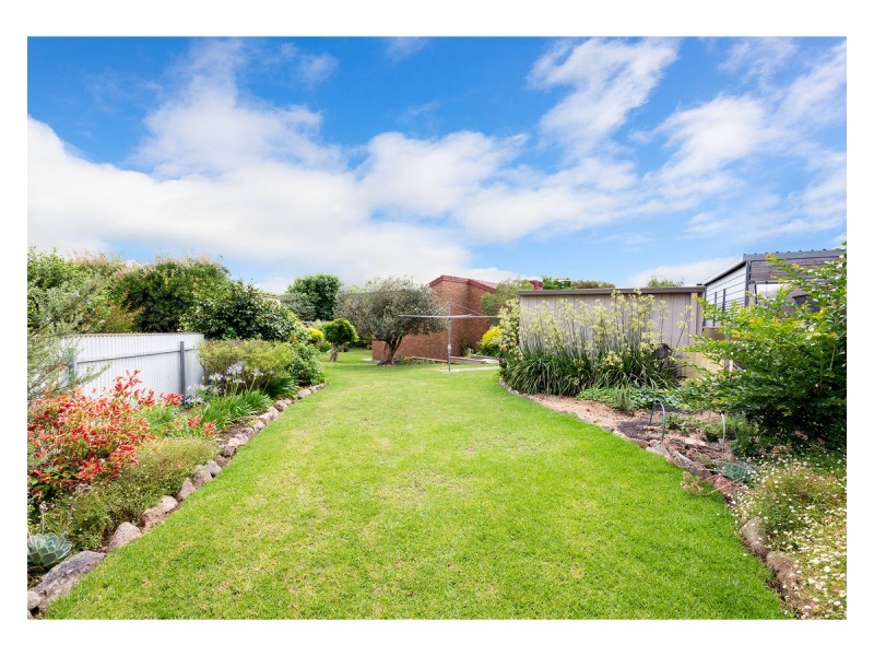 18 Cook Place, West Wodonga VIC 3690