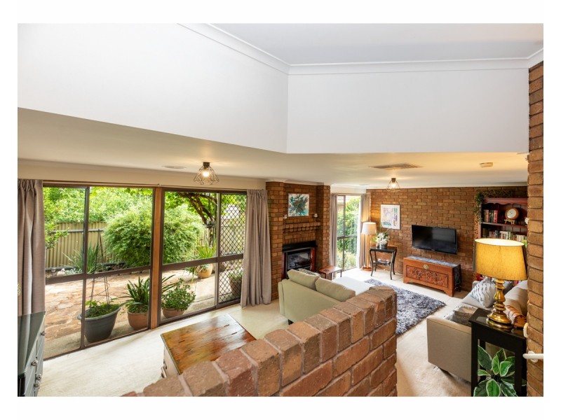 18 Cook Place, West Wodonga VIC 3690