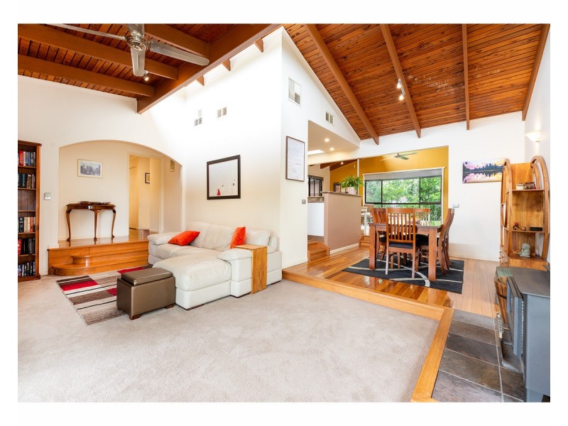 51 Western View Drive, West Albury NSW 2640